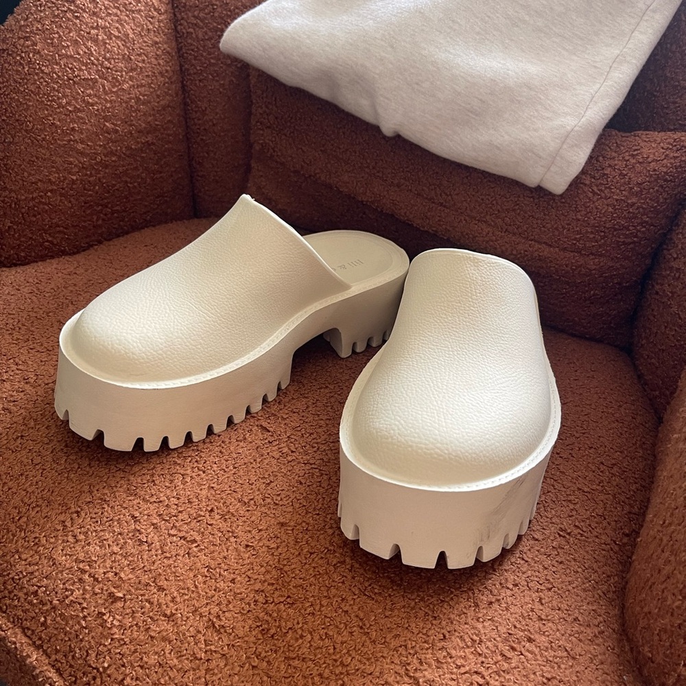 Chunky Platform Mule - Cream Women's Slip-On